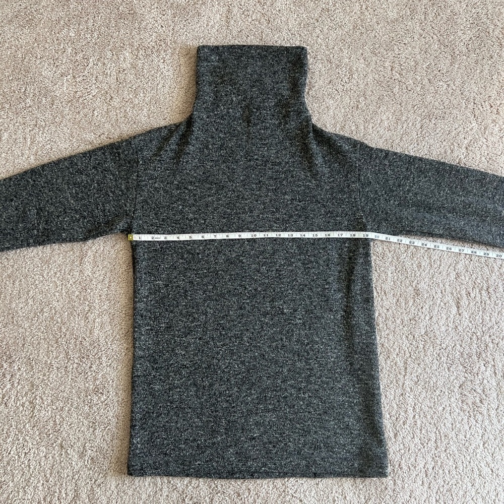 Uniqlo Turtleneck Long Sleeved Mini Dress women’s size small - Picture 3 of 6